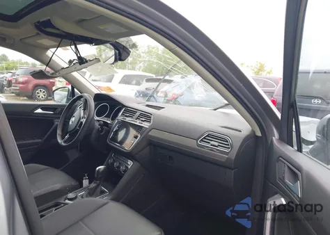 2021 Volkswagen Tiguan Se/Se R-Line Black/Sel z USA, uszkodzony, nr VIN 3VV2B7AX7MM005224